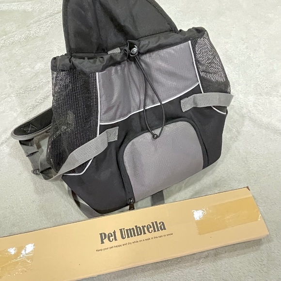 NEW Pet Backpack Carrier (medium) & Pet Umbrella - Picture 10 of 13